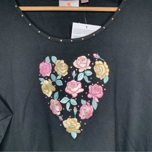 New Quaker Factory Womens Embroidered Floral Shirt Size 1X Black BNWT bling - Picture 2 of 6